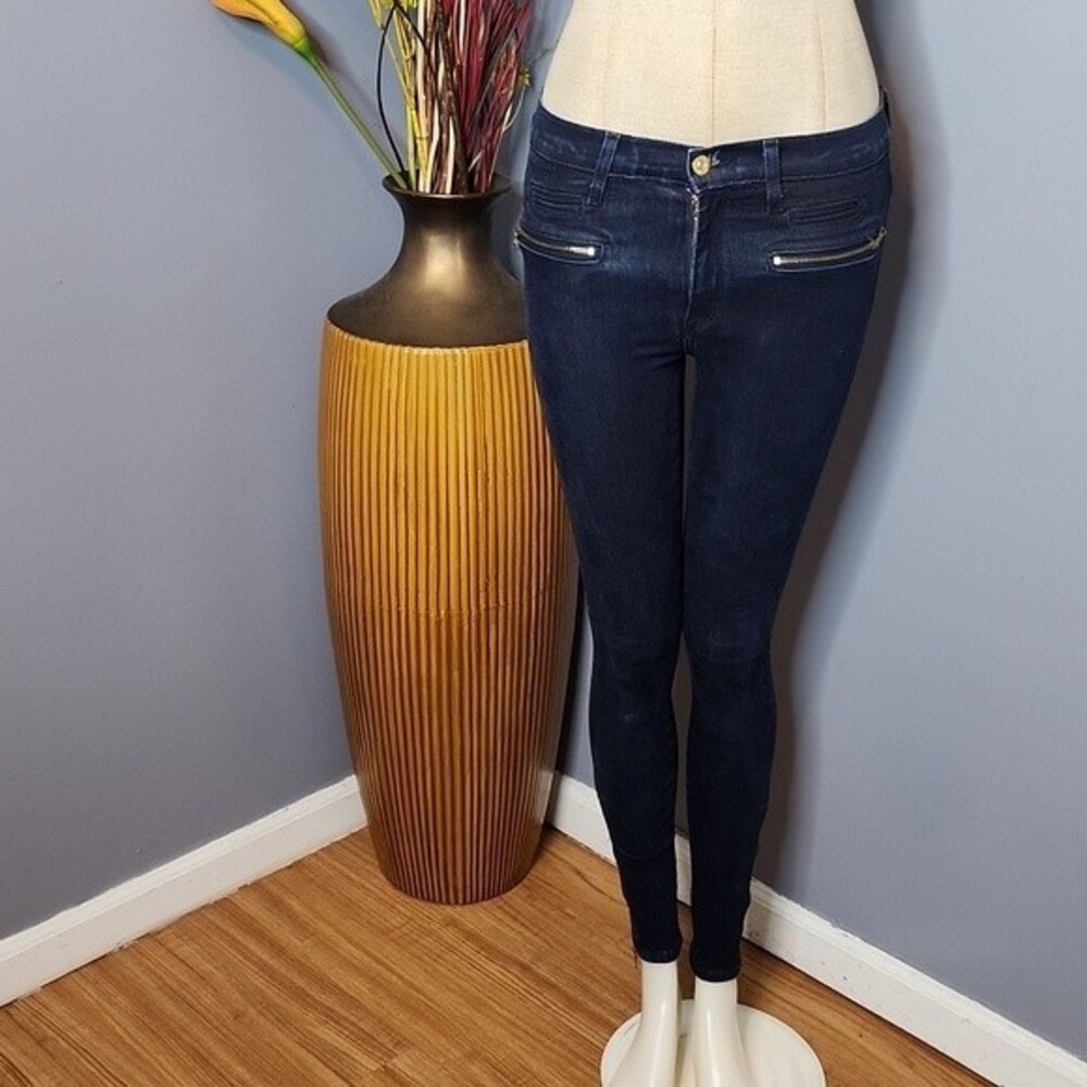 7 For All Mankind 7FAM Skinny Jeans Size 27